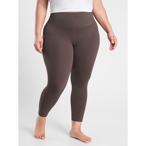 NWT Athleta Salutation Stash Pocket II 7/8 Tight